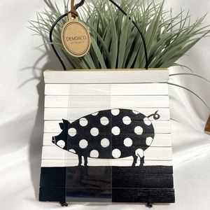 NWT Expanding Pig Trivet Bamboo , by Demdaco